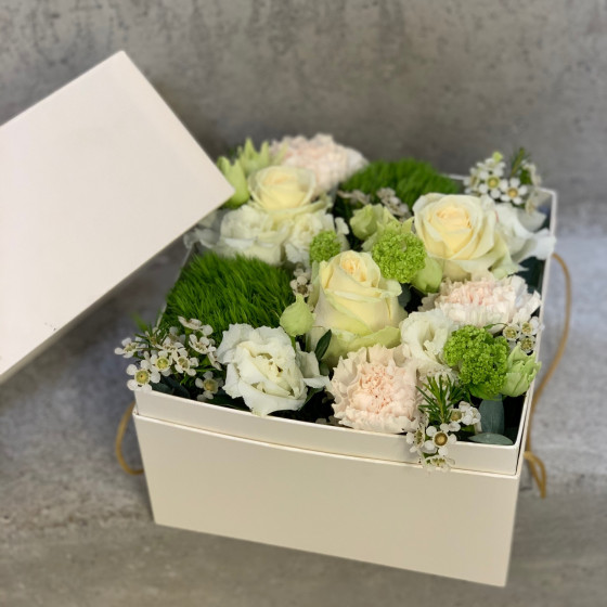 Boîte Green Box fleurs à l'intérieur